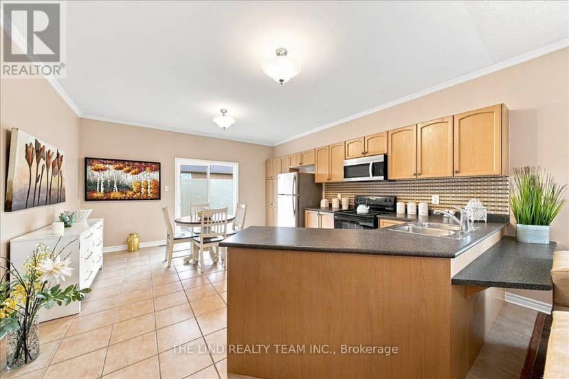 61 McIntyre Drive — photo 12 of 38