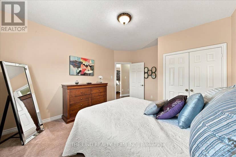 61 McIntyre Drive — photo 17 of 38