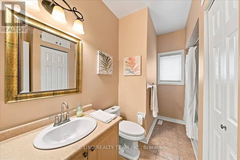 61 McIntyre Drive — photo 19 of 38