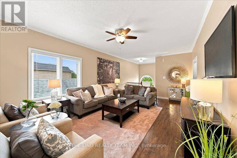 61 McIntyre Drive — photo 9 of 38