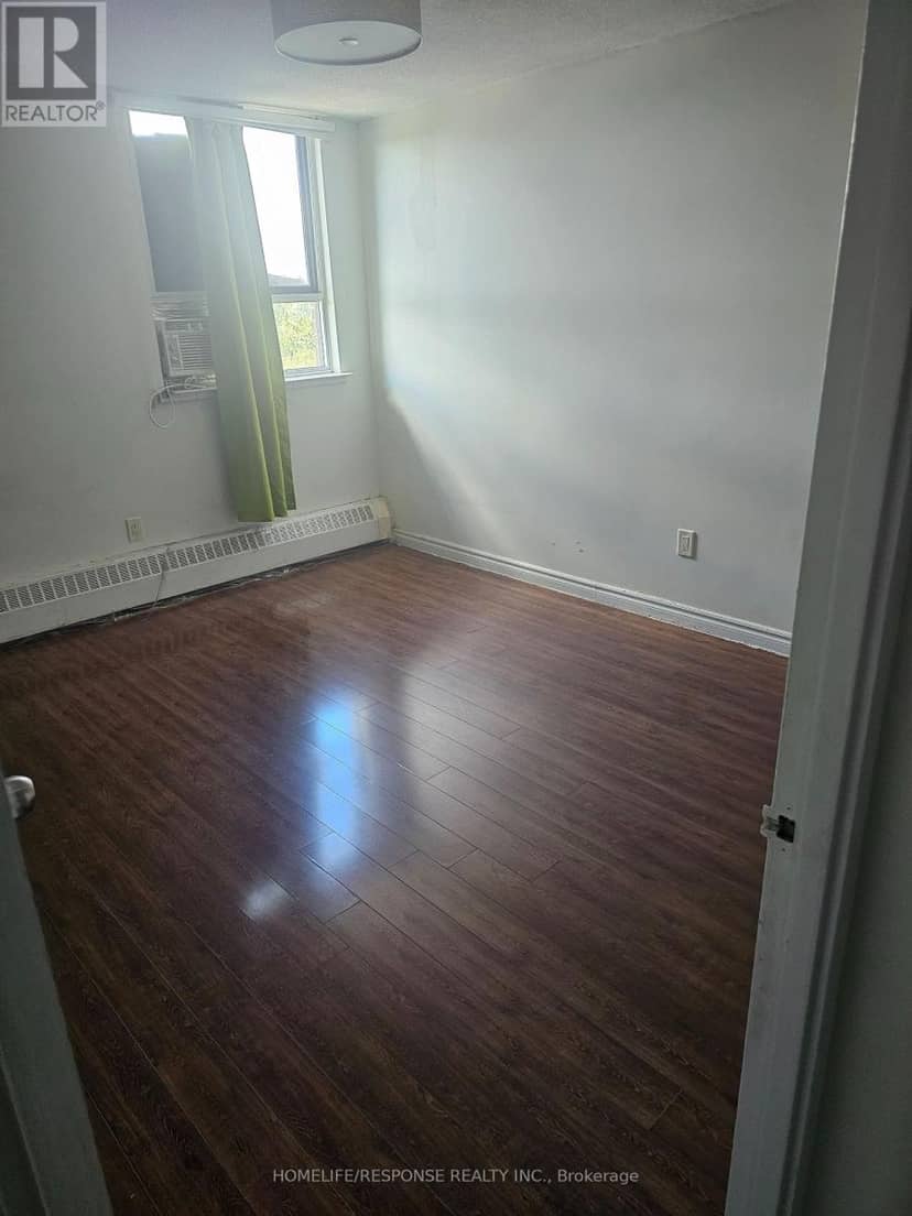 715 - 1625 Bloor Street — photo 17 of 27