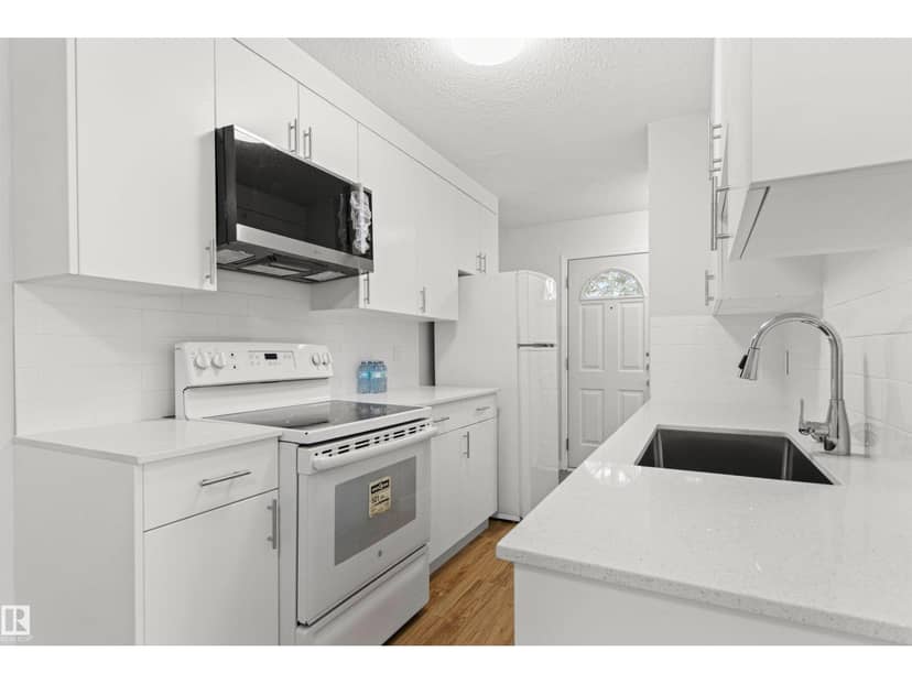3E Twin Tc NW — photo 19 of 40