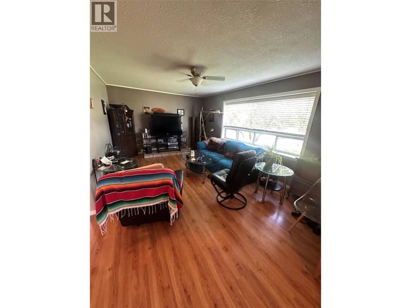 4704 Nicholson Road, Chetwynd, photo 6