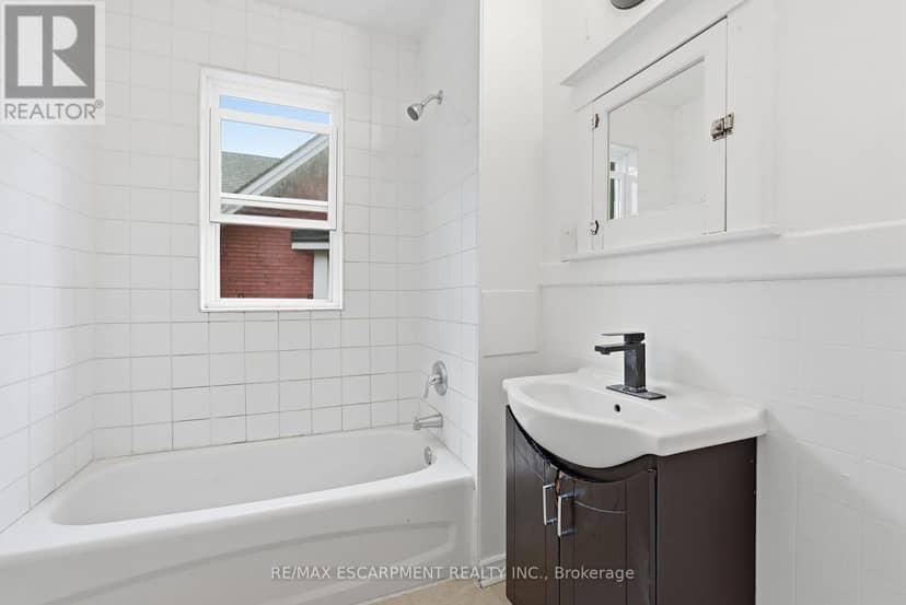 63 Melrose Avenue S — photo 39 of 40