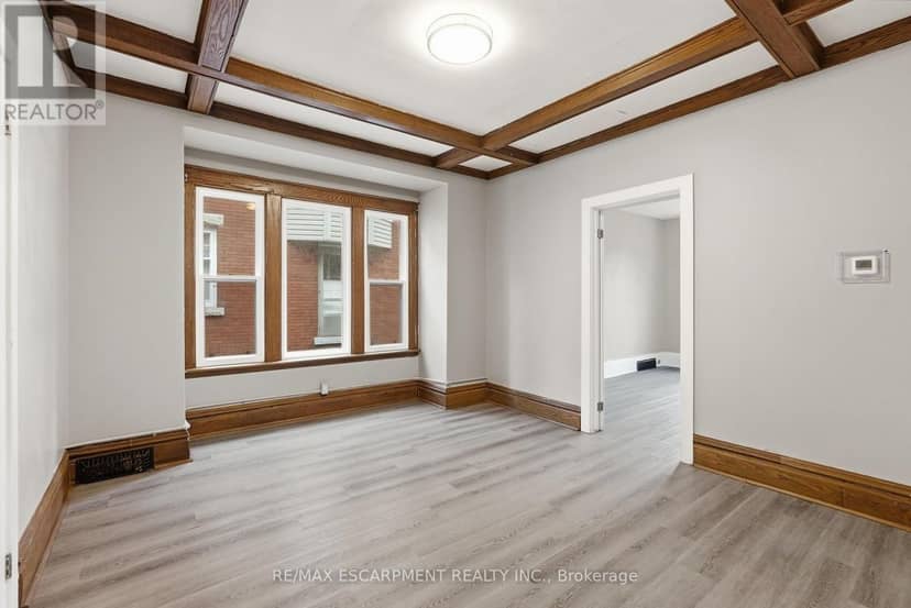 63 Melrose Avenue S, Hamilton, photo 6