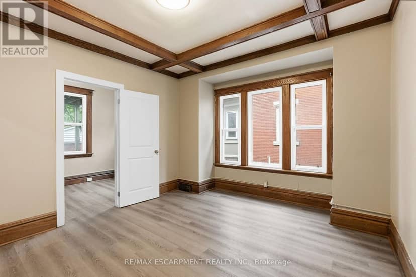 63 Melrose Avenue S, Hamilton, photo 7