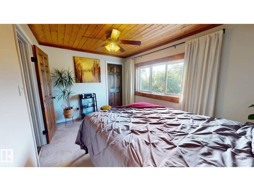 5040 51 AV — photo 20 of 40