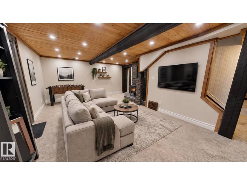 5040 51 AV — photo 26 of 40