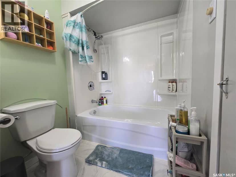 211 Rye Street — photo 8 of 28