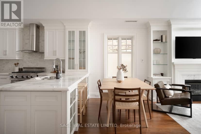 3D - 319 Lonsdale Road — photo 10 of 40