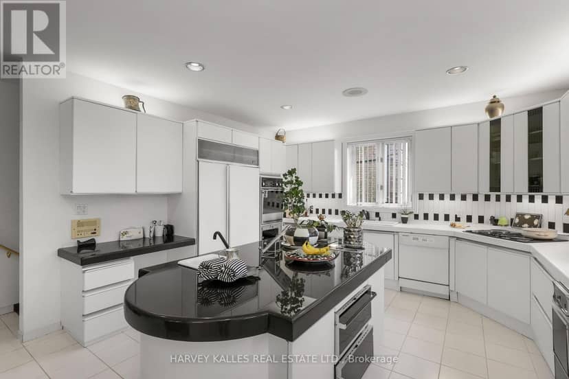 83 Hillmount Avenue — photo 20 of 40