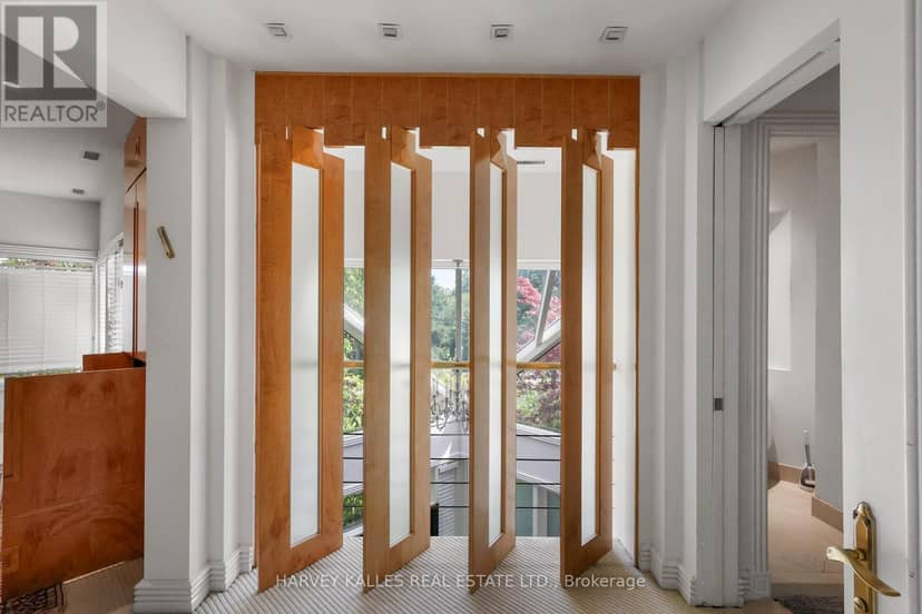 83 Hillmount Avenue — photo 24 of 40