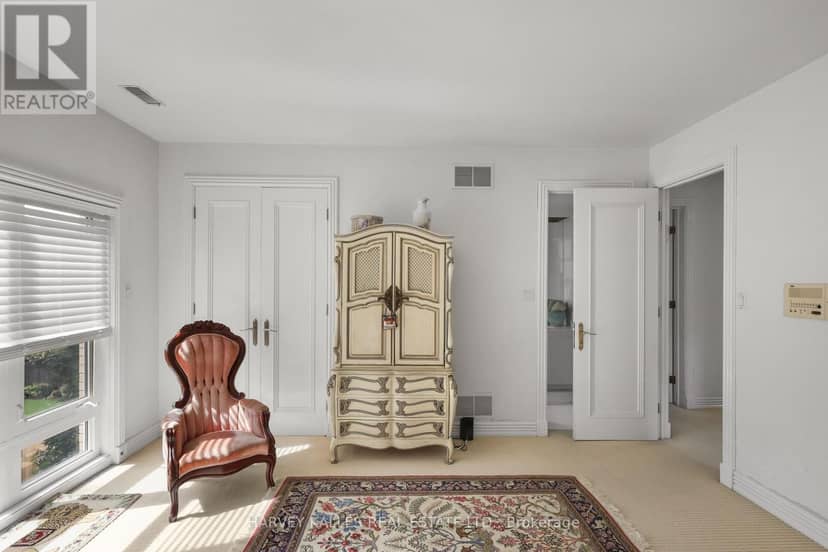 83 Hillmount Avenue — photo 38 of 40