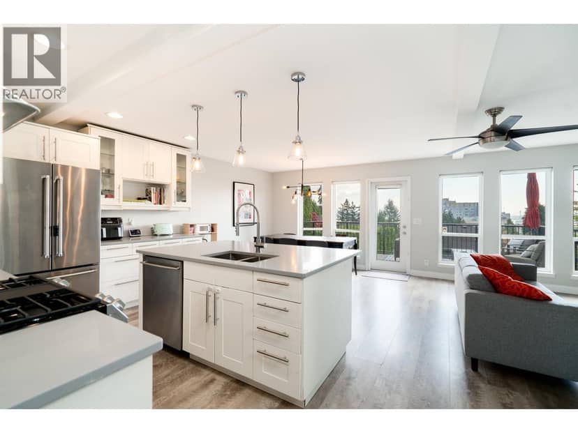 330 RICHMOND STREET, New Westminster, photo 3