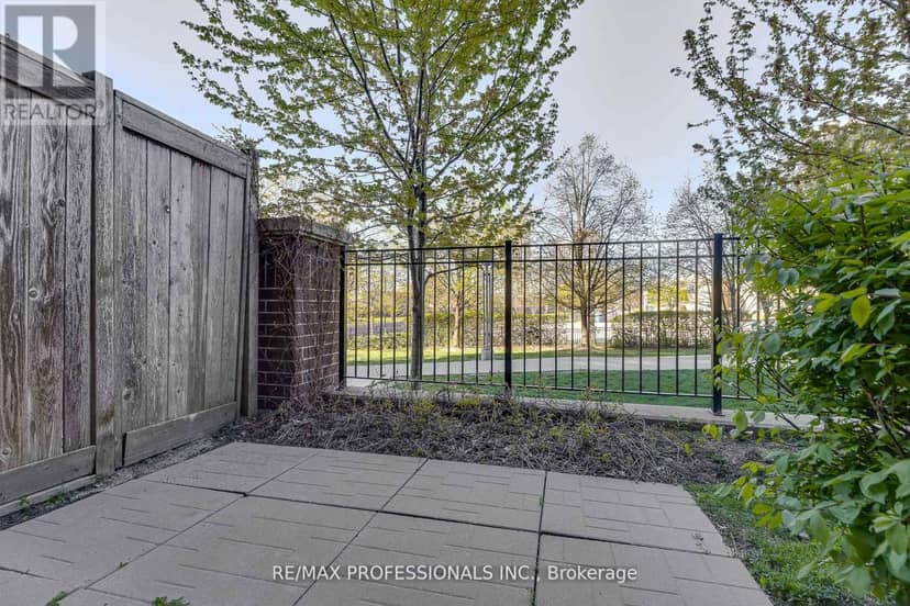 101 - 1 Michael Power Place — photo 27 of 36