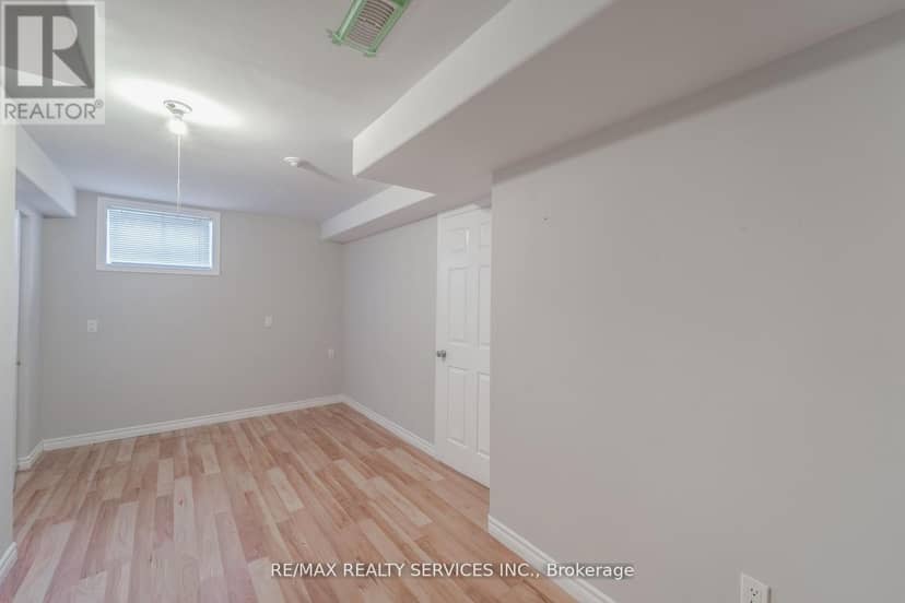 8006 Norton Street S — photo 21 of 40