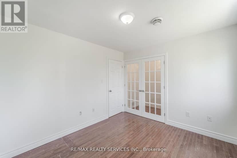 8006 Norton Street S — photo 33 of 40
