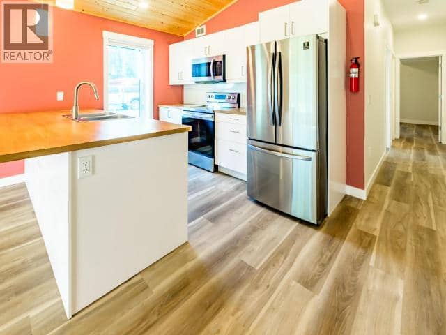 35- Takhini Meadows Drive, Whitehorse North, photo 5