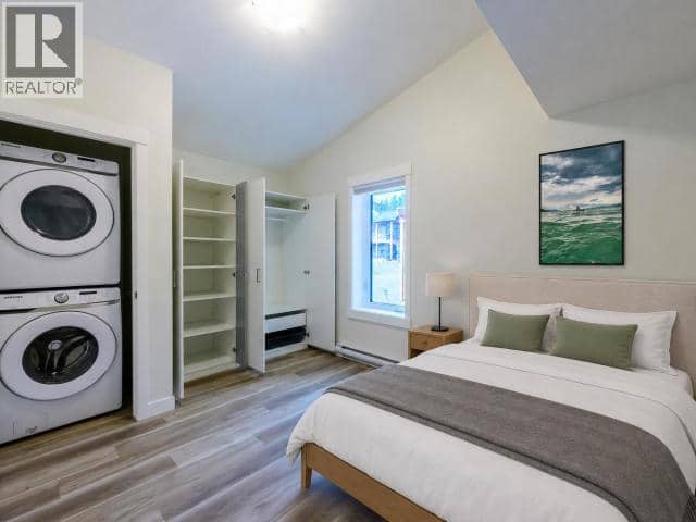 35- Takhini Meadows Drive — photo 12 of 26