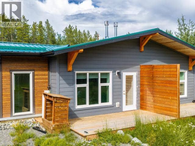 35- Takhini Meadows Drive, Whitehorse North, photo 2