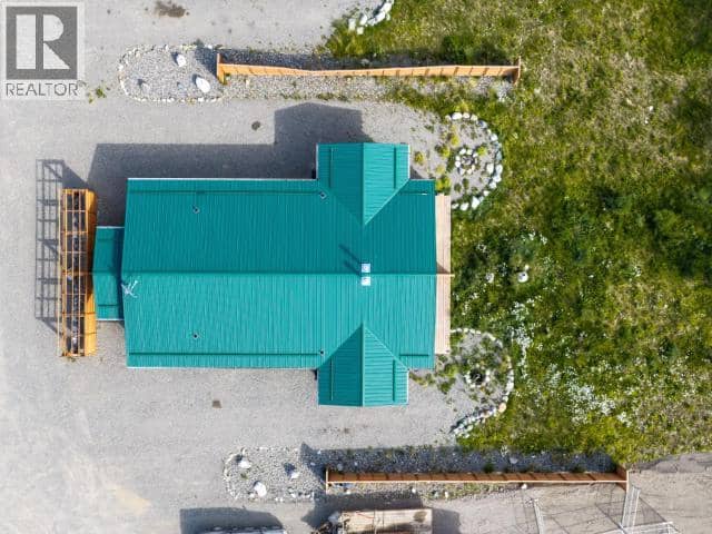 35- Takhini Meadows Drive — photo 25 of 26