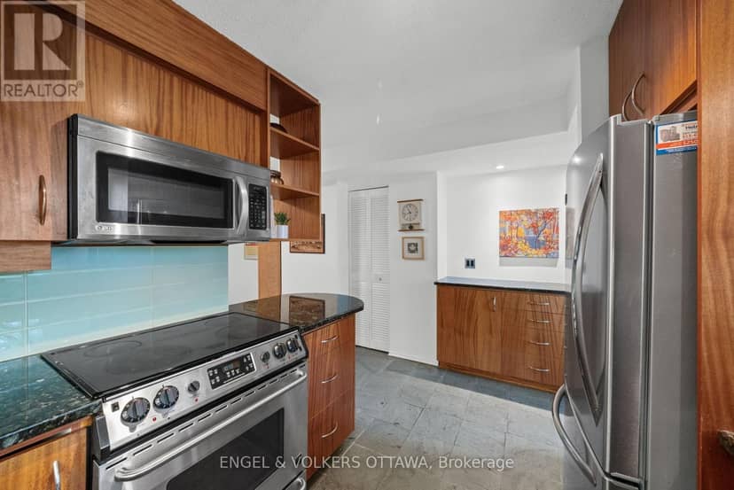 6 - 290 Cathcart Street — photo 10 of 36
