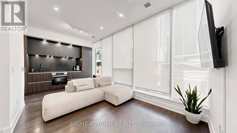 819 - 15 Mercer Street — photo 4 of 18