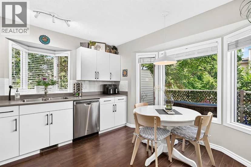 114 Patina Park SW, Calgary, photo 4