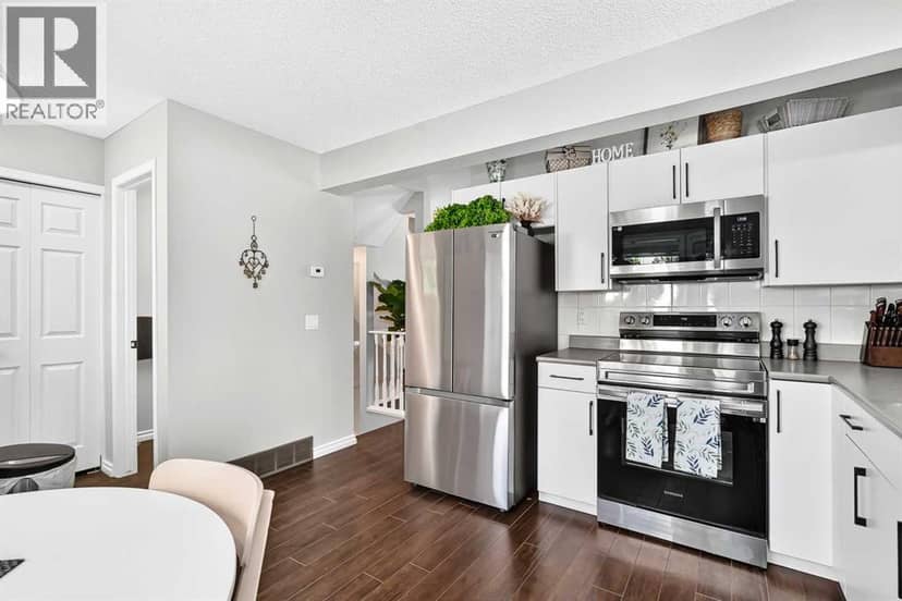 114 Patina Park SW, Calgary, photo 5