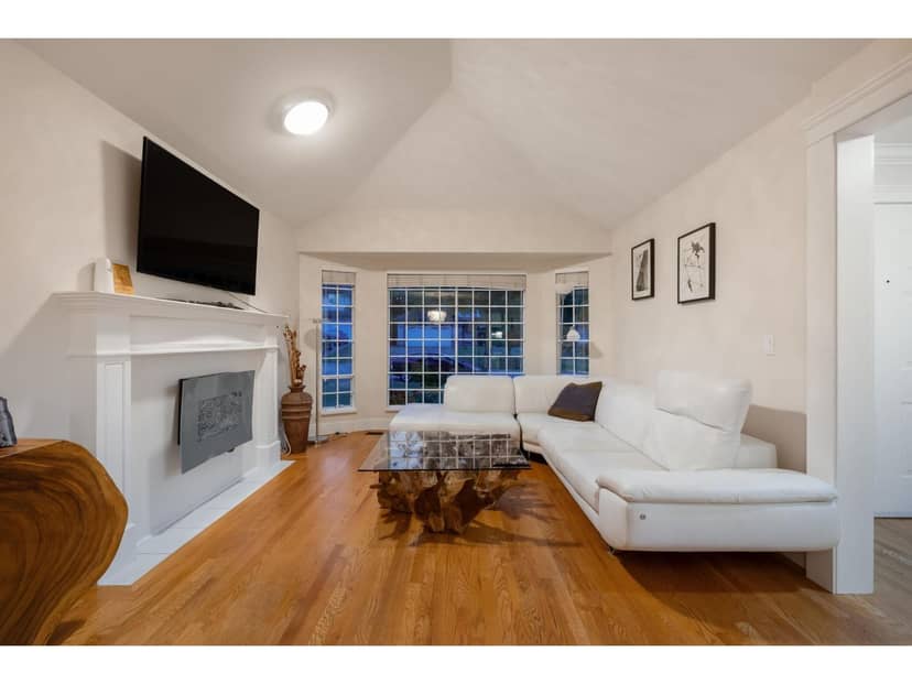 15295 111A AVENUE, Surrey, photo 3