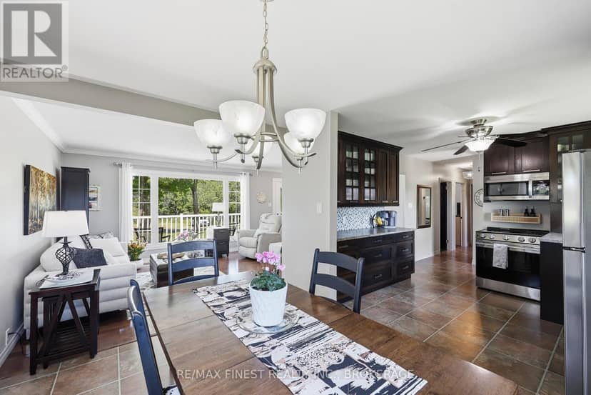 598 Petworth Road — photo 7 of 38