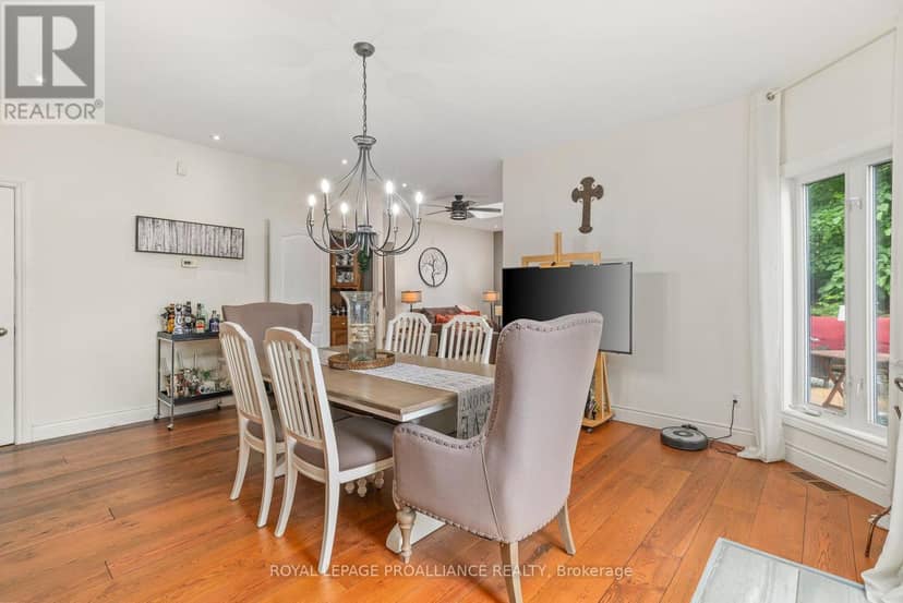17B Hughes Lane — photo 21 of 40