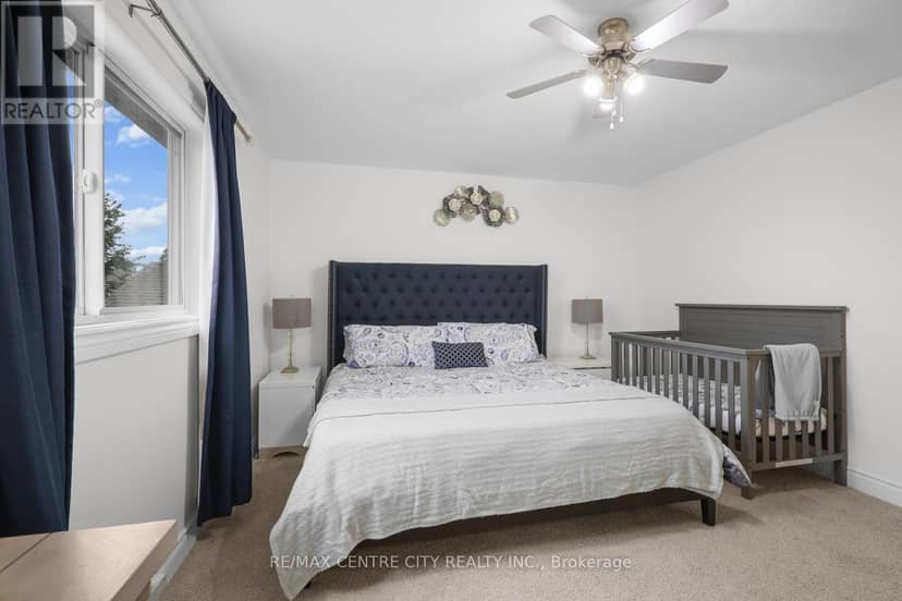 1918 Jubilee Crescent — photo 16 of 33