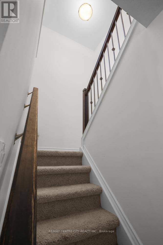 1918 Jubilee Crescent — photo 25 of 33