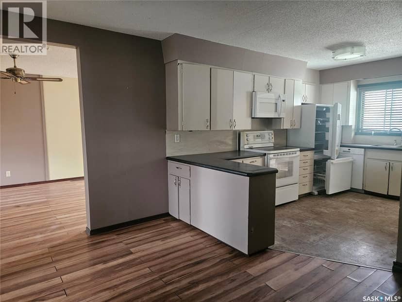 428 1st AVENUE NW, Swift Current, photo 5