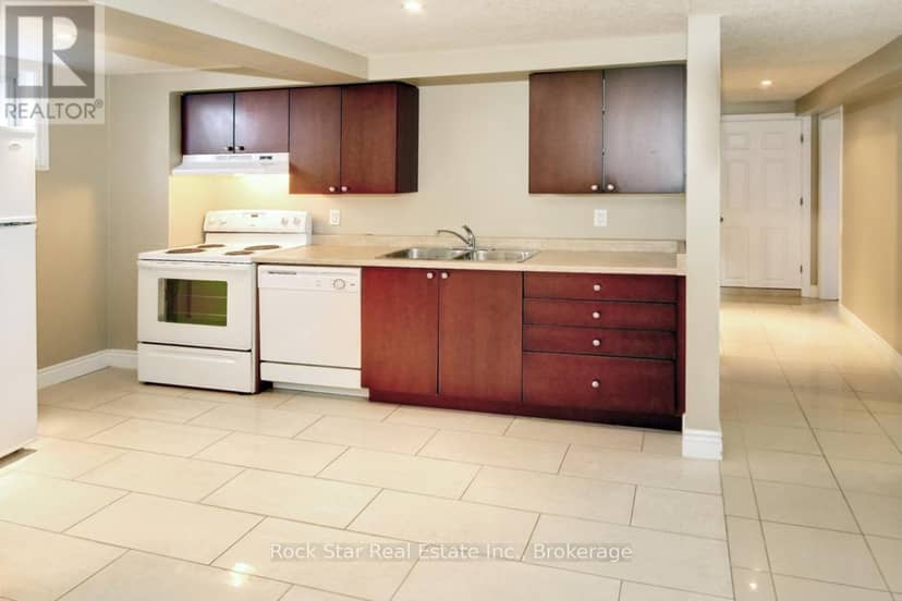 50 Irwin Street — photo 21 of 31