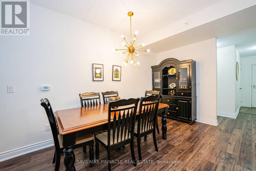 113 - 106 Bard Boulevard — photo 21 of 40