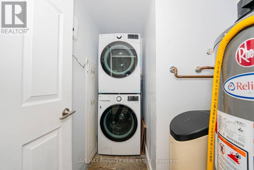 113 - 106 Bard Boulevard — photo 40 of 40