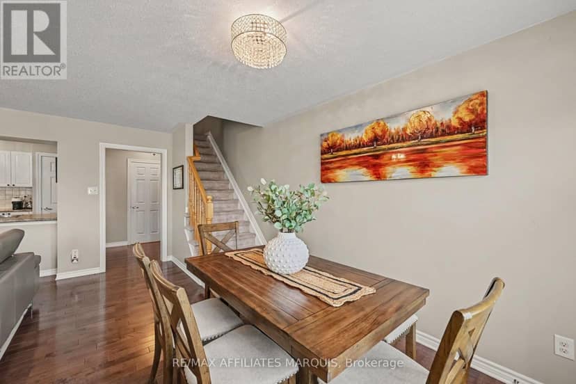 2423 Nutgrove Avenue, Ottawa, photo 8