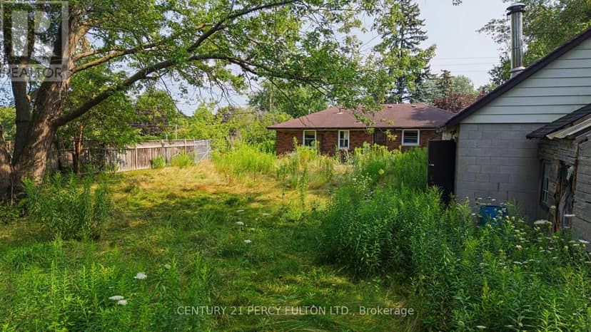 1910 Rossland Road E — photo 28 of 38