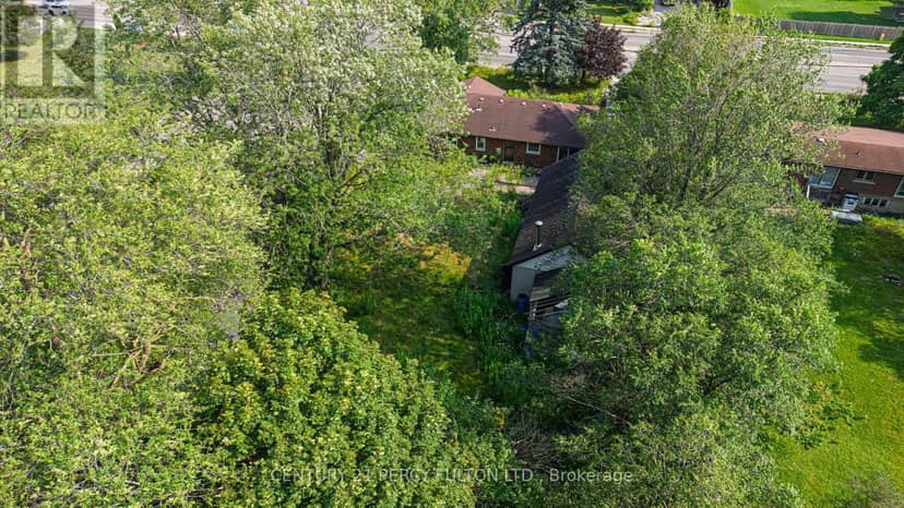 1910 Rossland Road E — photo 32 of 38