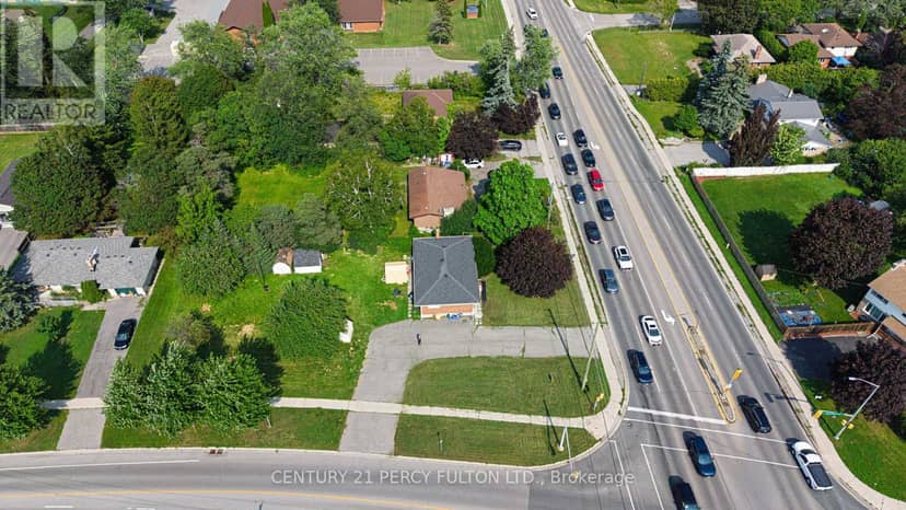 1906 Rossland Road E — photo 5 of 34