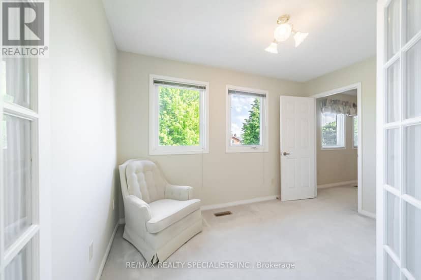 1311 Greenridge Circle — photo 19 of 33