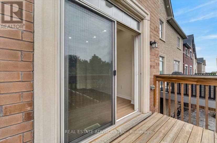 574 Queen Mary Drive — photo 27 of 40