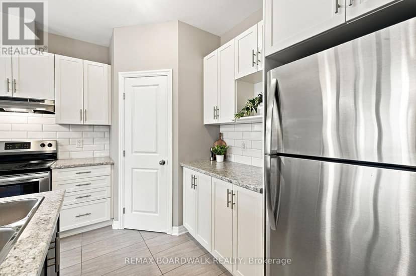 714 Maurice Stead Street — photo 10 of 40