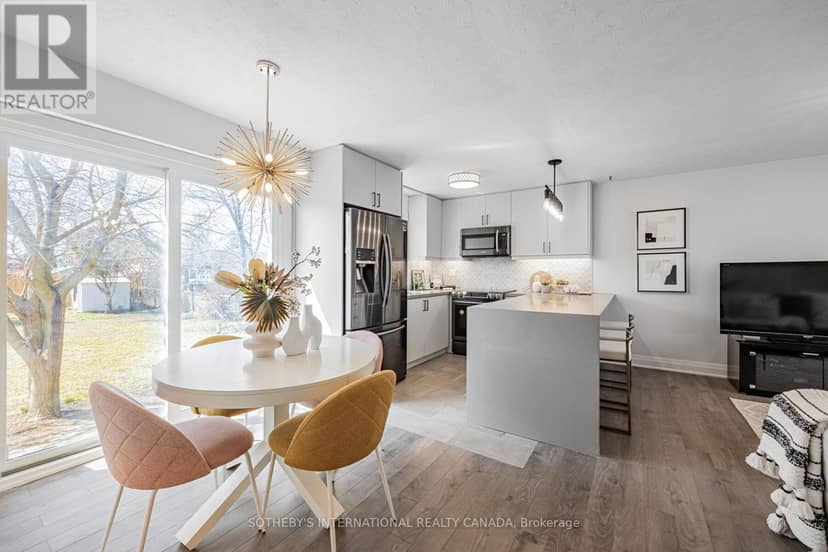 4075A Lawrence Avenue E — photo 13 of 26