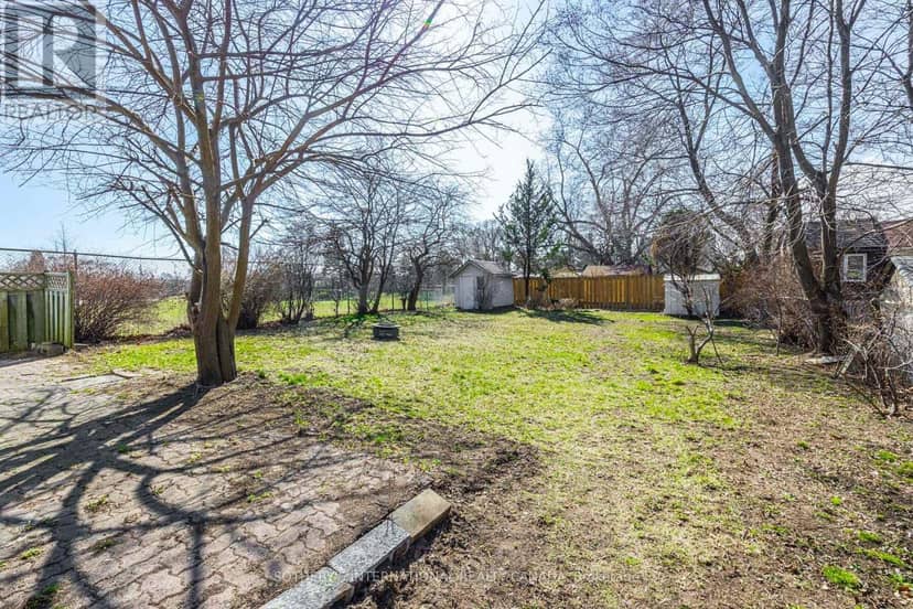 4075A Lawrence Avenue E — photo 22 of 26
