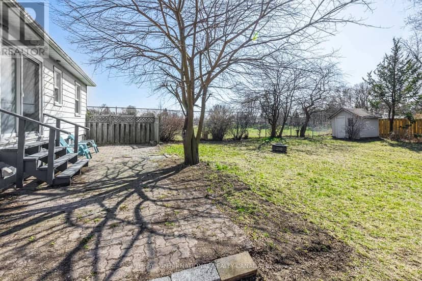4075A Lawrence Avenue E — photo 23 of 26