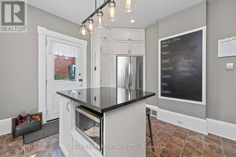 27 Abel Street — photo 15 of 40