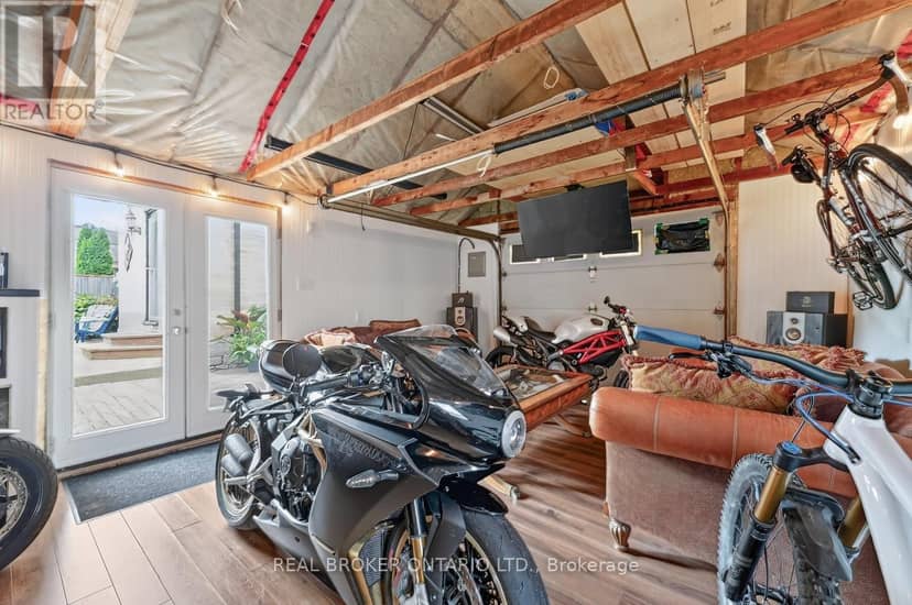 27 Abel Street — photo 40 of 40